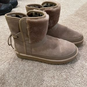 Ugg leather suede and shearling ankle bootie